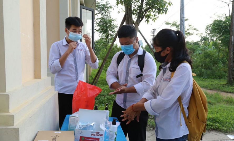 Thực hiện các biện pháp phòng, chống dịch COVID-19 khi học sinh đi học trở lại