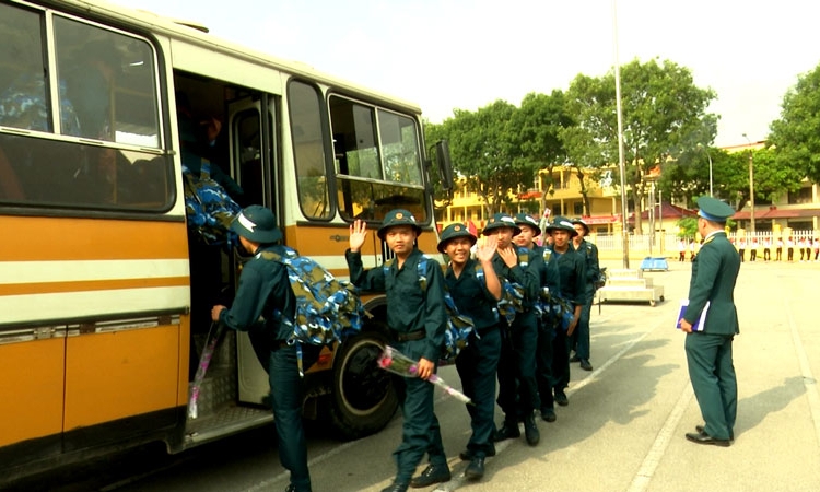 Mùa xuân, mùa tuyển quân