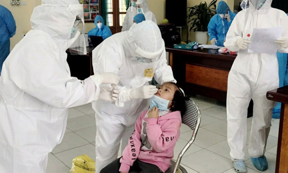 Lấy thêm hơn 600 mẫu xét nghiệm sàng lọc COVID-19 tại huyện Lương Tài