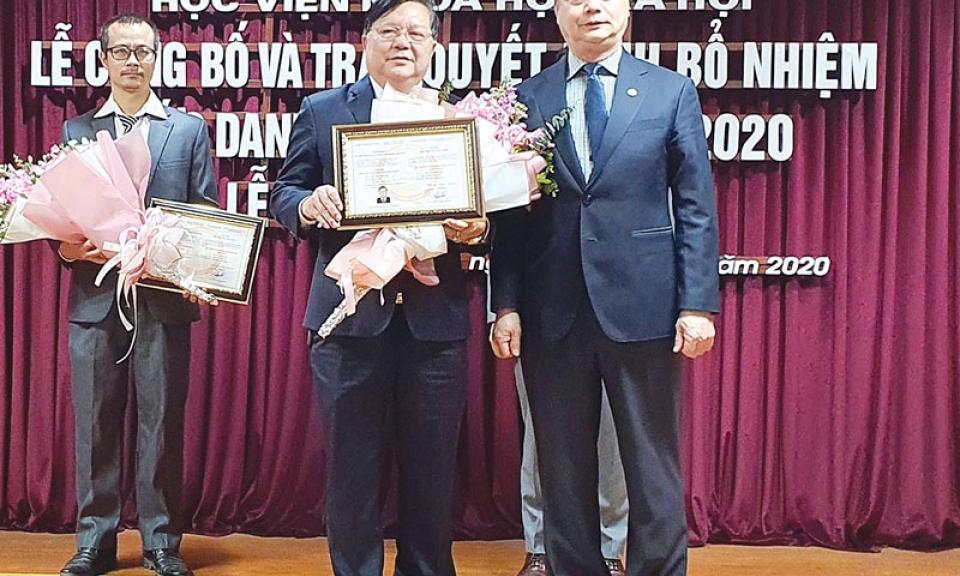 Người thầy ở chốn pháp đình