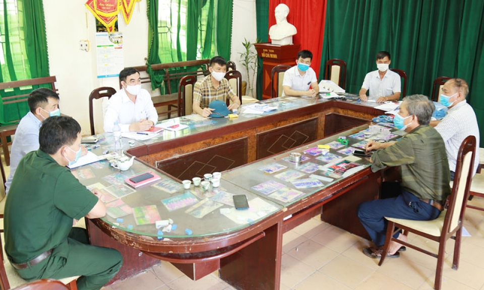 Ghi ở làng “phong tỏa” Giang Liễu