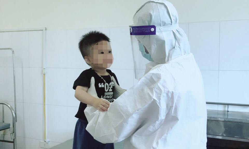 Lặng lẽ những đoá hoa ngành Y
