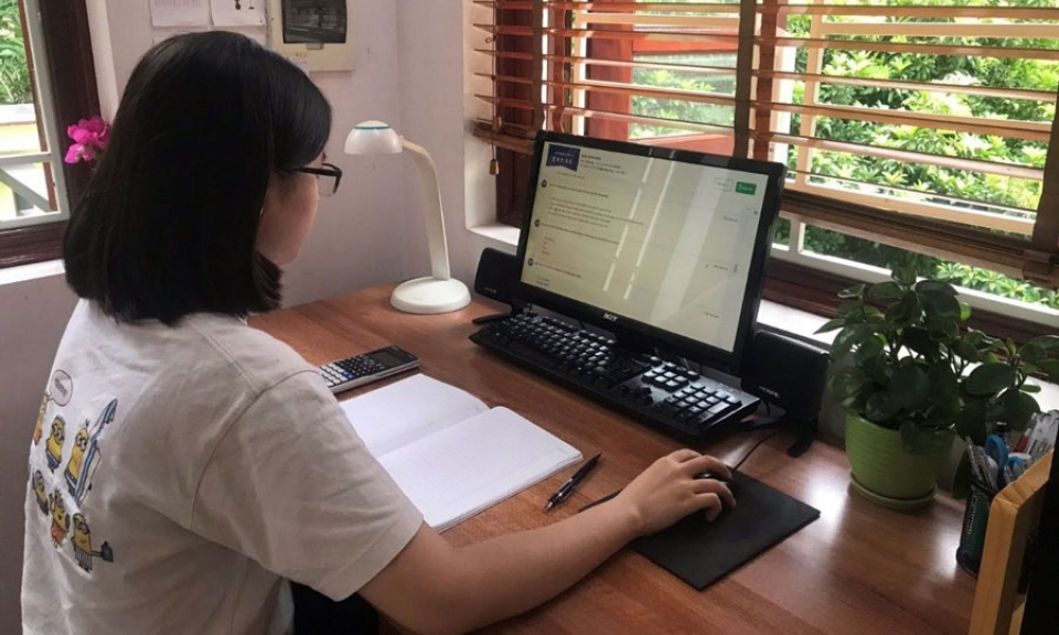 Khảo sát trực tuyến cho gần 15.900 học sinh lớp 12