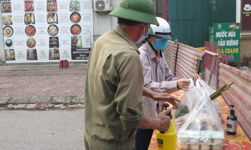 Bên trong "mặt trận chống giặc COVID" phường Đại Phúc