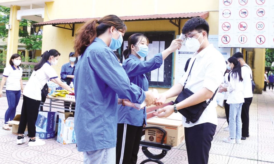 Bắc Ninh trong ngày đầu  kỳ thi vượt khó
