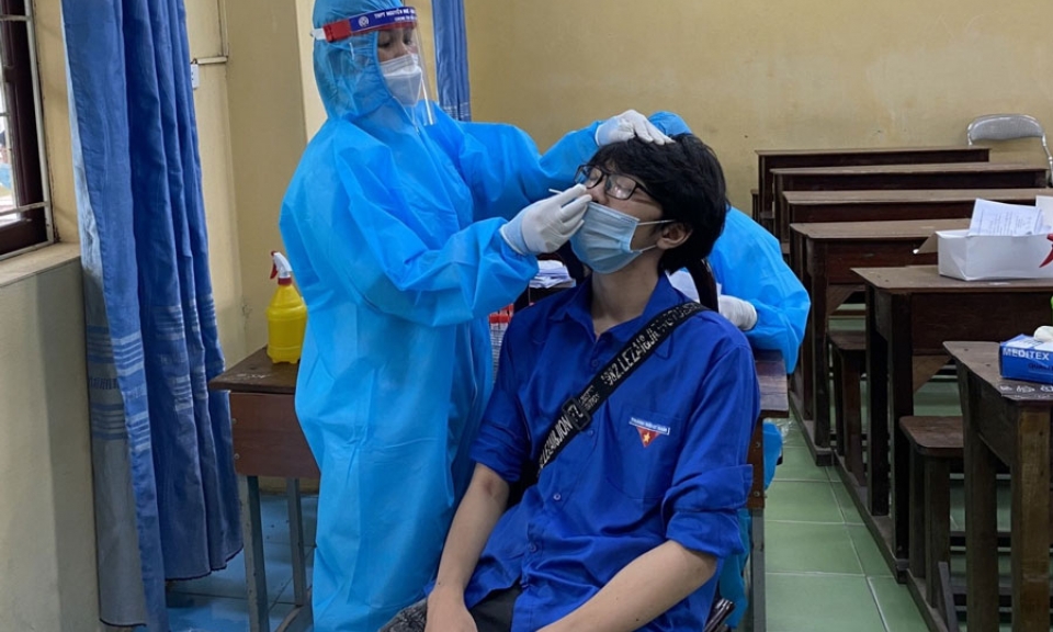 Sôi nổi và nhiệt huyết “Tiếp sức mùa thi”