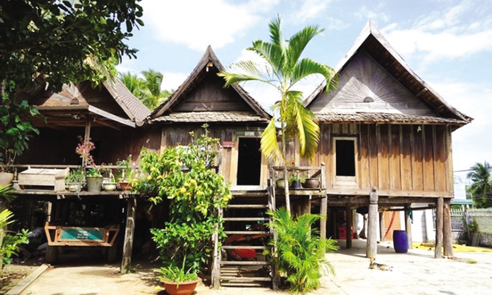 Chuyện “nhặt” ở Bản Đôn