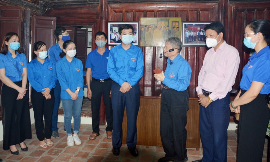 Nói chuyện truyền thống nhân kỷ niệm 100 năm Ngày sinh đồng chí Lê Quang Đạo bằng hình thức live-stream trực tiếp