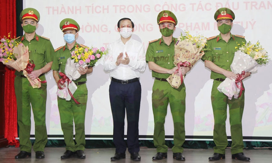 Phòng ngừa, đấu tranh hiệu quả  với tội phạm và tệ nạn ma túy
