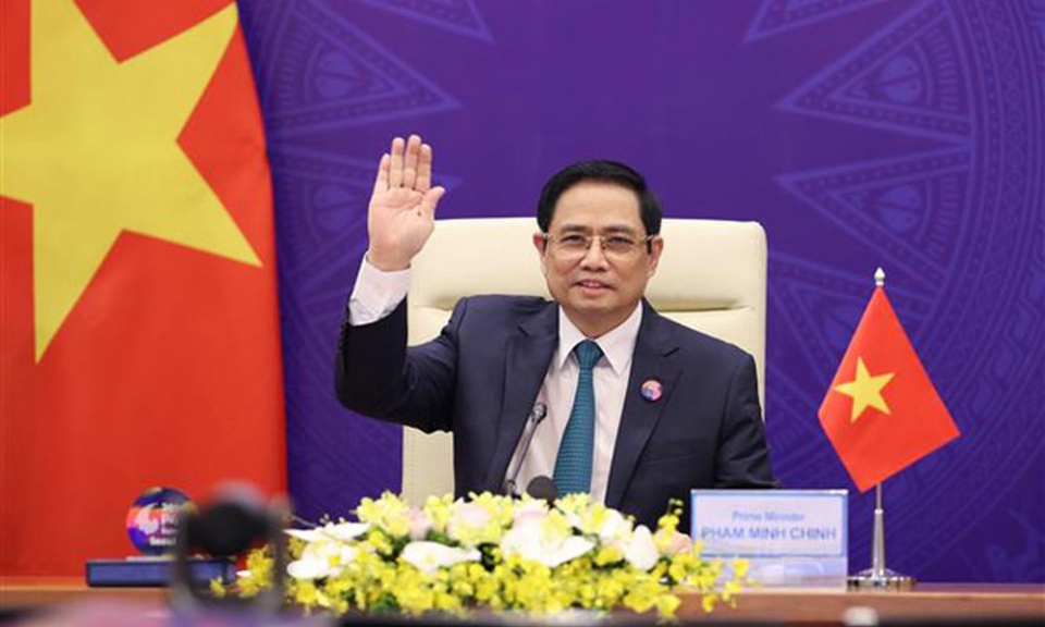 Đóng góp chủ động, ứng xử tích cực, sẻ chia trách nhiệm
