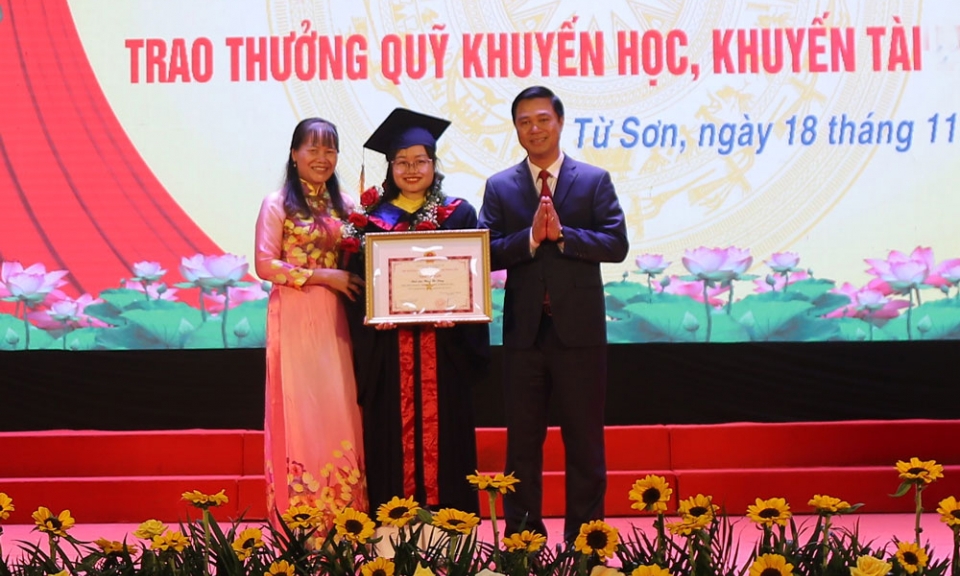 Thành phố Từ Sơn trao thưởng Quỹ khuyến học, khuyến tài Lý Thái Tổ