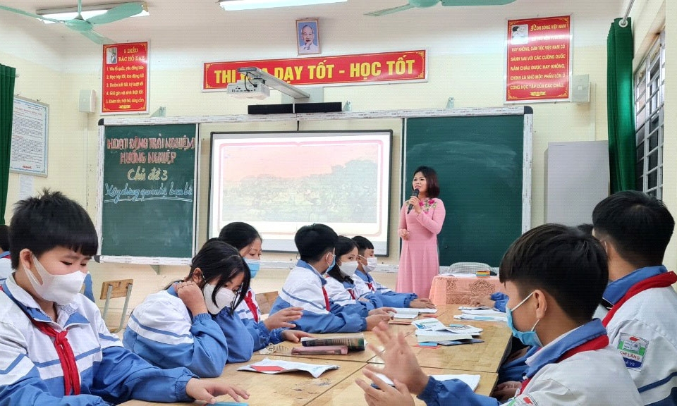 Triển khai dạy thực nghiệm SGK lớp 8, lớp 11 theo chương trình Giáo dục Phổ thông 2018