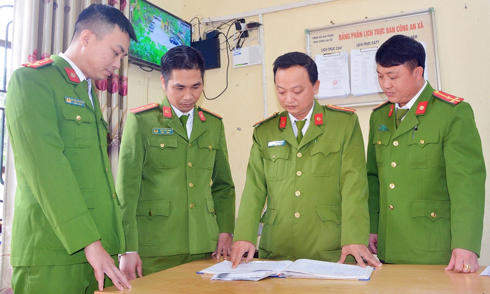 “Thức cho dân ngủ ngon”