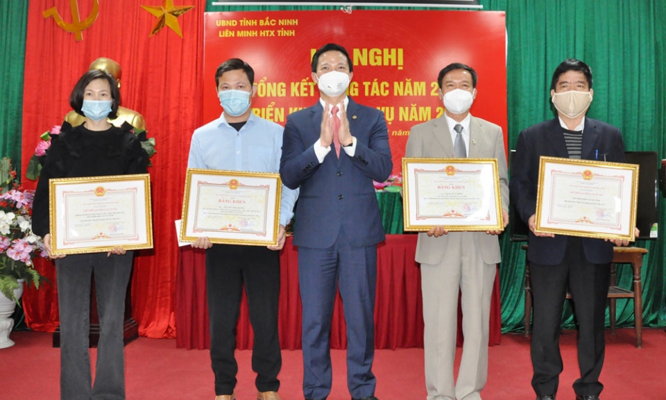 Đổi mới tư duy phát triển kinh tế tập thể