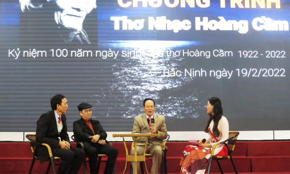 Chương trình “Thơ-Nhạc Hoàng Cầm”