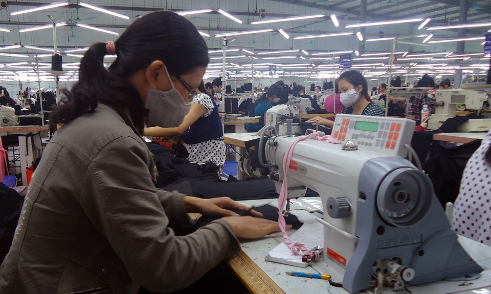 Doanh nghiệp tăng tốc sản xuất  từ đầu xuân