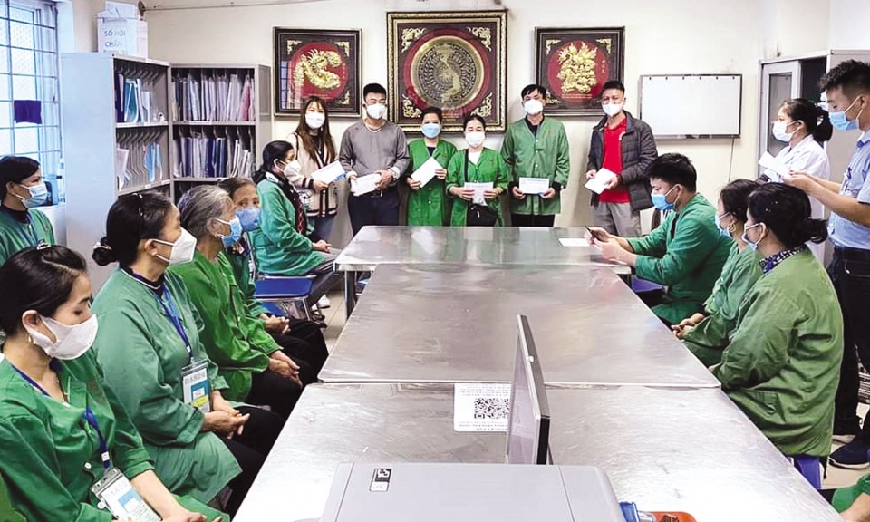 Ngành Y tế bảo đảm công tác  chăm sóc sức khoẻ nhân dân