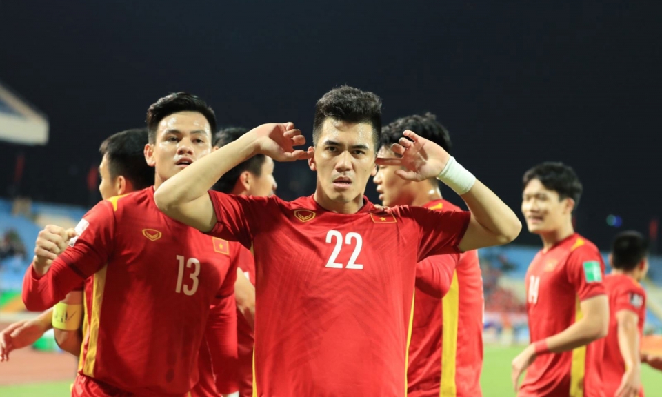 Tuyển Việt Nam có chiến thắng lịch sử 3 - 1 trước tuyển Trung Quốc