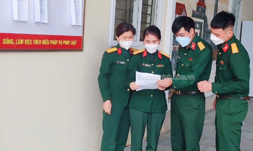 Đa dạng hình thức phổ biến, giáo dục pháp luật trong LLVT tỉnh