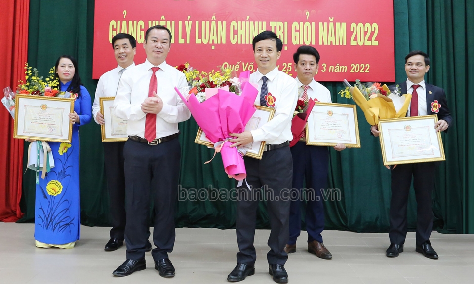 Hội thi Giảng viên lý luận chính trị giỏi huyện Quế Võ năm 2022