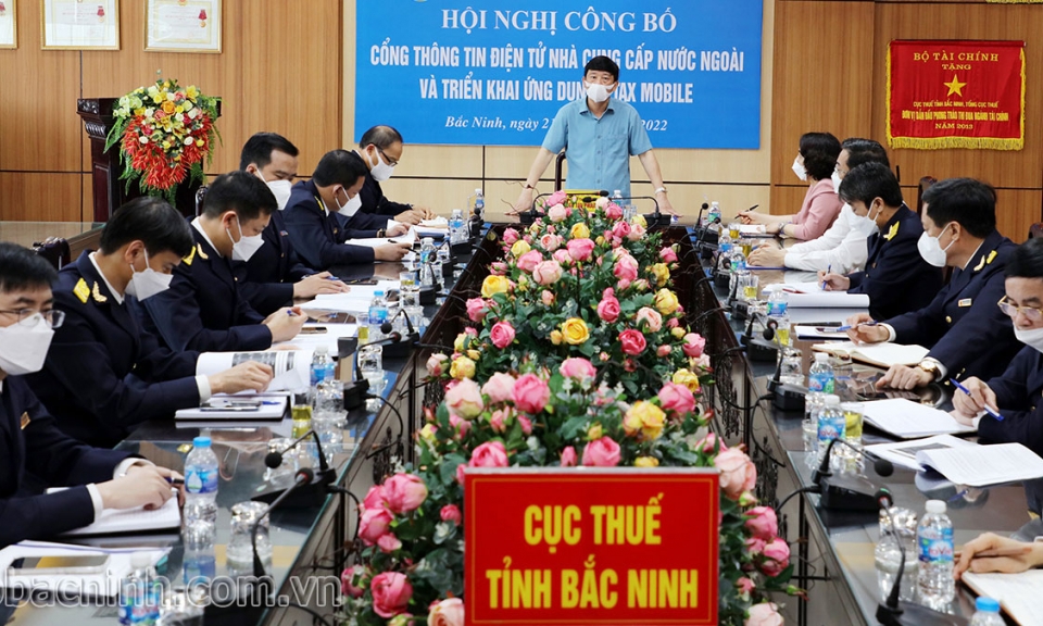 Công bố Cổng Thông tin điện tử nhà cung cấp nước ngoài và triển khai ứng dụng eTax Mobile