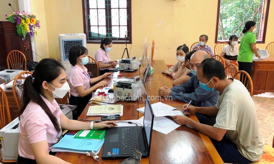 Dư nợ cho vay chương trình hộ thoát nghèo giảm 6,41%