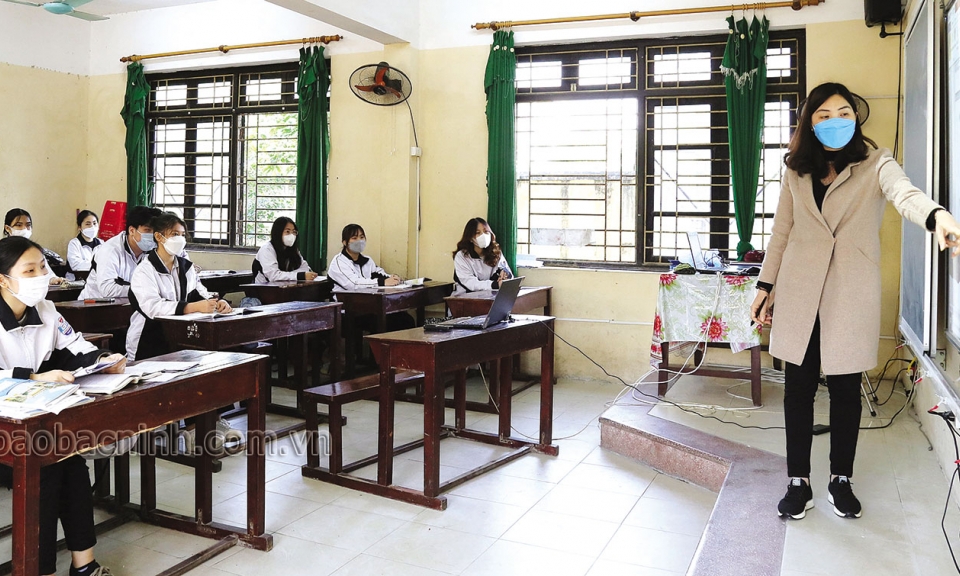 Nhiều giáo viên là F0 vẫn tham gia dạy trực tuyến