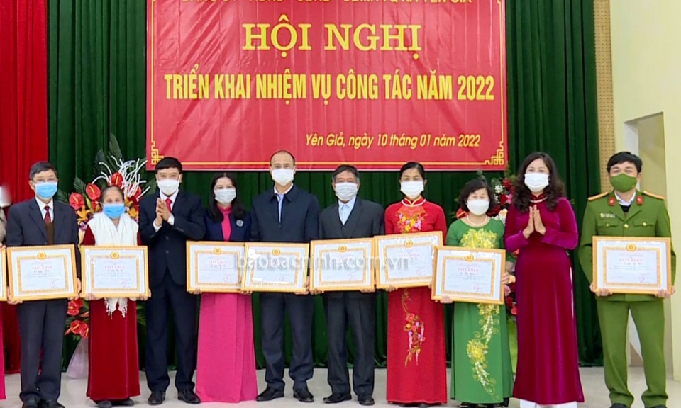 Gắn trách nhiệm cấp ủy viên với địa bàn