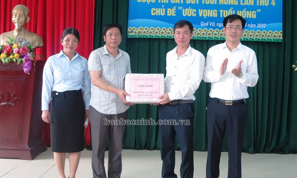 Phát động cuộc thi cây bút tuổi hồng lần thứ 4