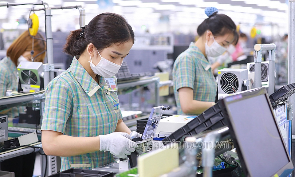 Đối thoại, tháo gỡ khó khăn  cùng doanh nghiệp phát triển