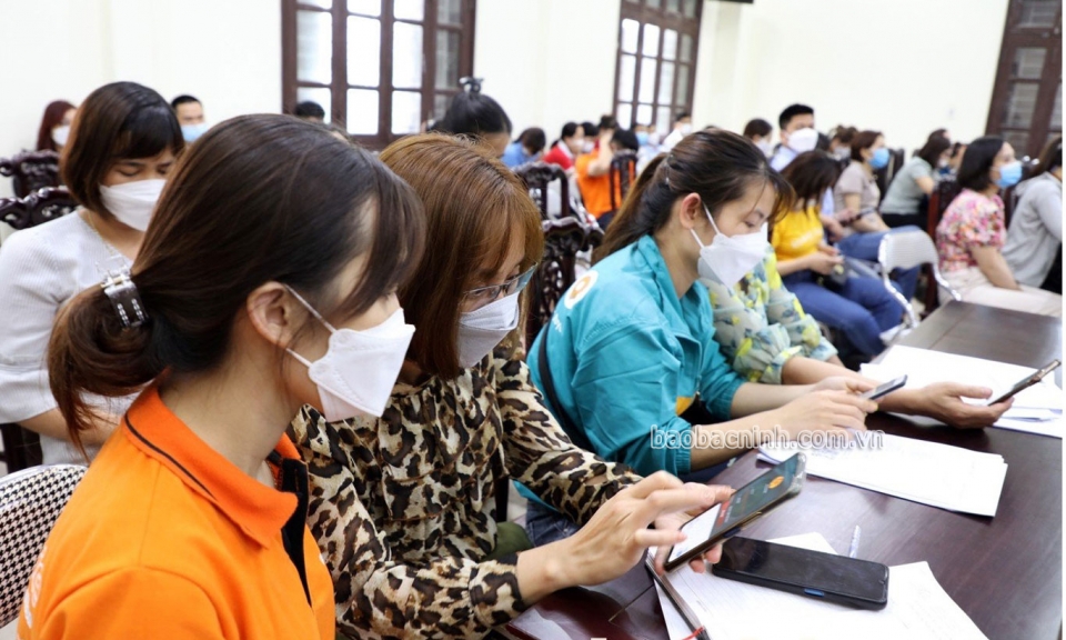Gần 400 hộ, cá nhân kinh doanh tham gia tập huấn về hoá đơn điện tử