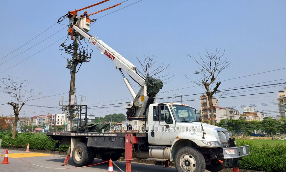 Công ty Điện lực Bắc Ninh diễn tập xử lý sự cố, an toàn, phòng chống thiên tai và tìm kiếm cứu nạn