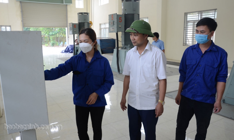 Điều hành linh hoạt chống ngập  cho lúa xuân cuối vụ