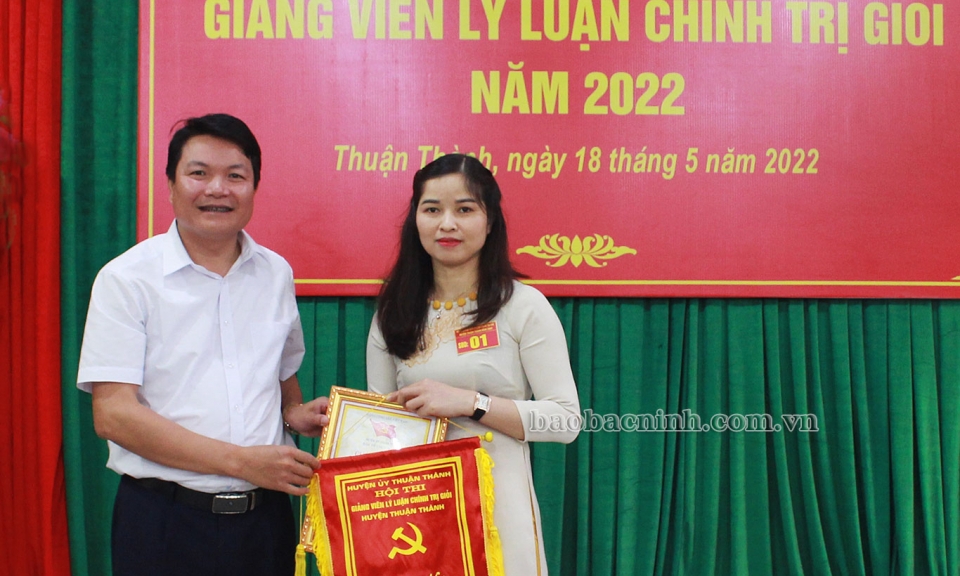 Hội thi giảng viên lý luận chính trị giỏi huyện Thuận Thành năm 2022