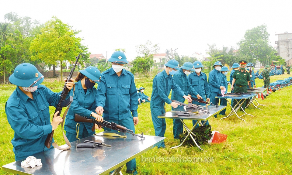 Dân quân tự vệ mùa huấn luyện