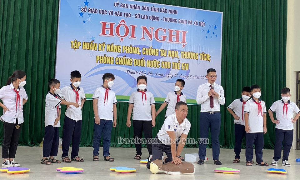 Tập huấn phòng chống đuối nước cho giáo viên, học sinh tại thành phố Bắc Ninh