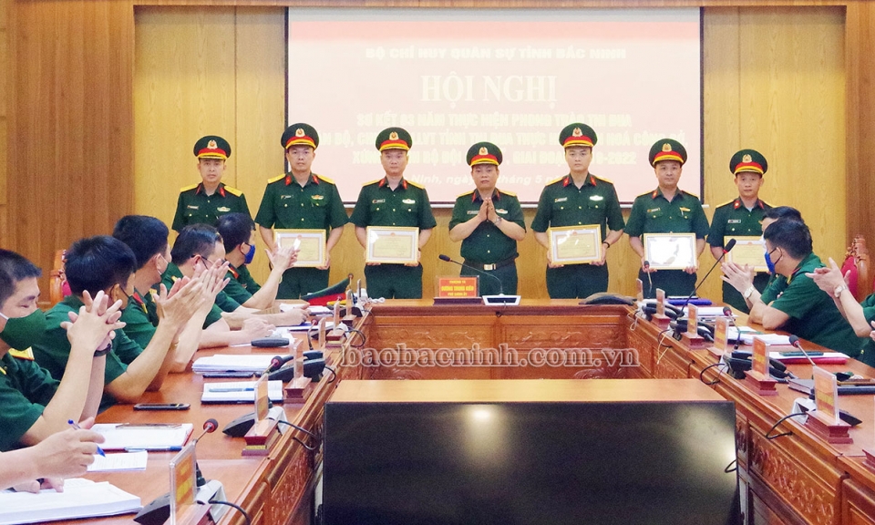 Sơ kết phong trào thi đua thực hiện văn hóa công sở, xứng danh Bộ đội Cụ Hồ