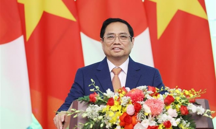 Thủ tướng Phạm Minh Chính và Thủ tướng Nhật Bản gặp gỡ báo chí và chứng kiến trao đổi văn kiện hợp tác