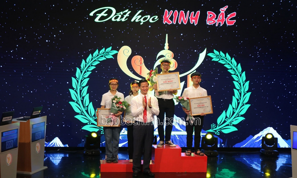 Nam sinh THPT Hàn Thuyên giành vòng nguyệt quế sân chơi Đất học Kinh Bắc năm học 2021-2022