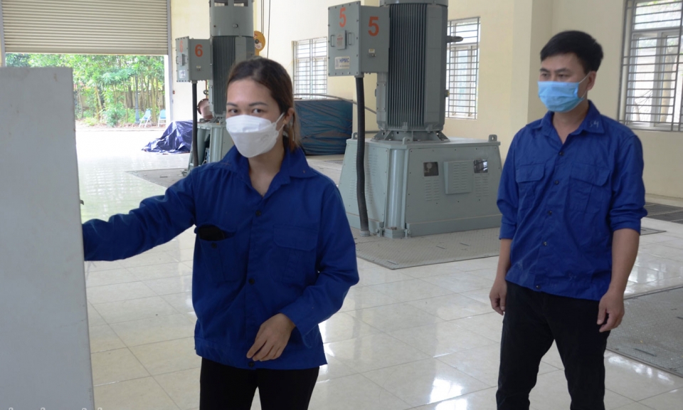 Bảo đảm tiêu úng cho sản xuất vụ mùa