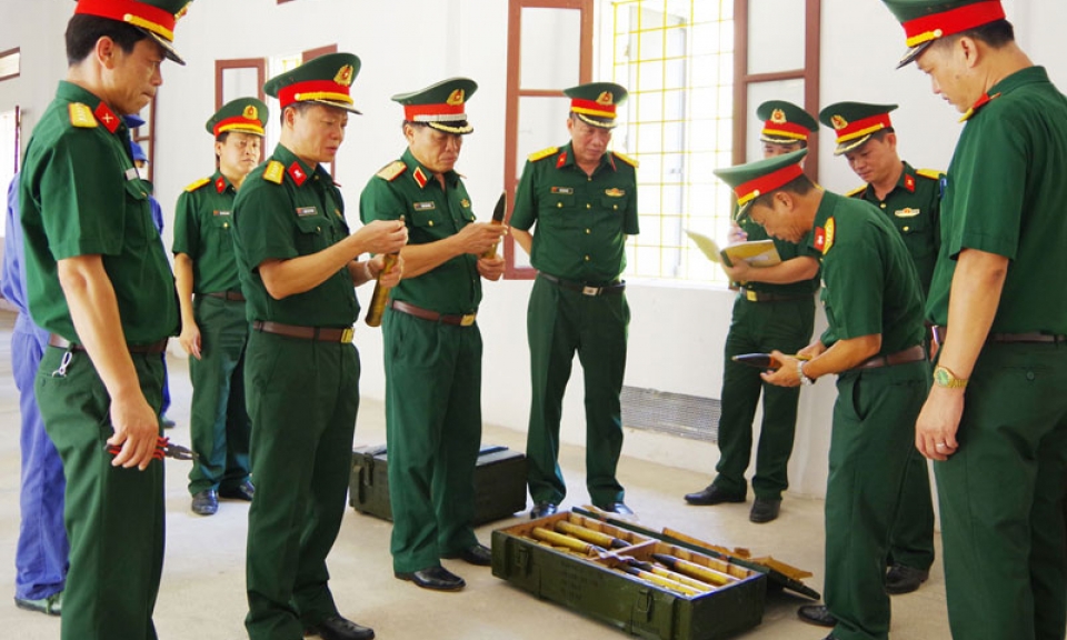 Quân khu 1 kiểm tra công tác kỹ thuật
