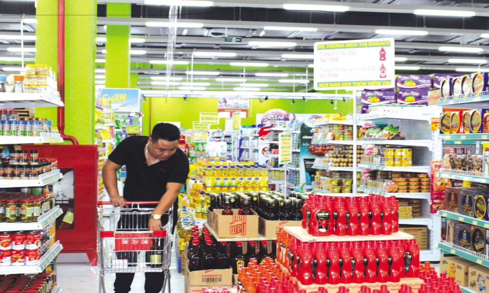 Khởi sắc hoạt động  thương mại, dịch vụ