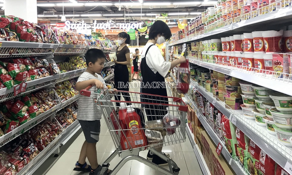 Doanh thu bán lẻ hàng hóa và dịch vụ tiêu dùng tháng 7 tăng đột biến
