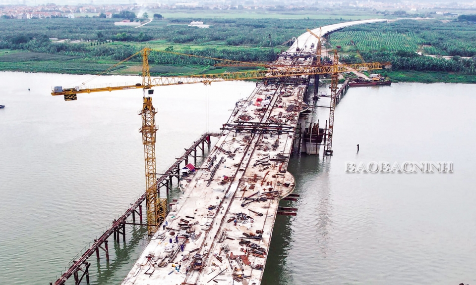 Đẩy nhanh tiến độ  các công trình giao thông trọng điểm