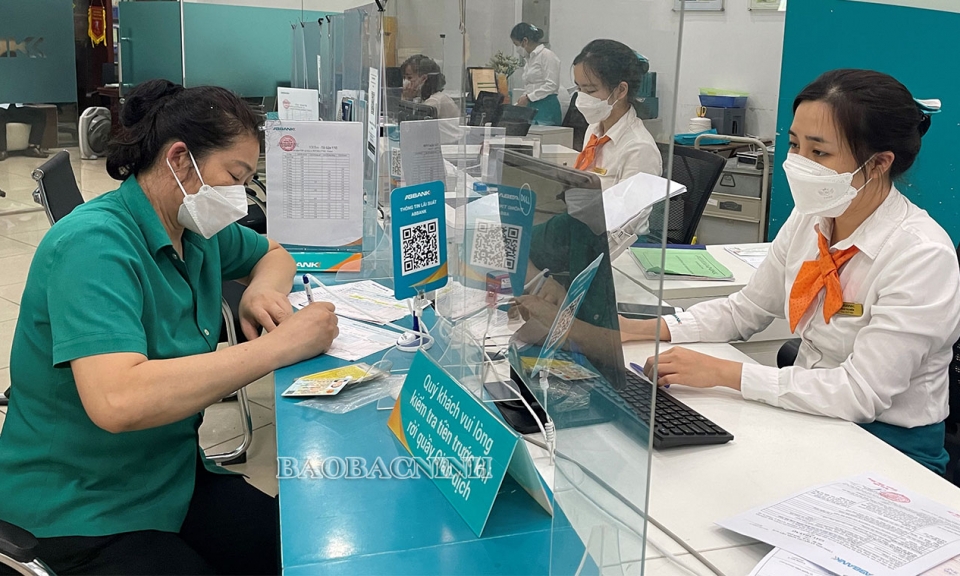 Dư nợ tín dụng toàn ngành Ngân hàng tỉnh tăng 14,6%.
