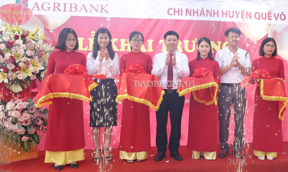 Agribank Chi nhánh tỉnh Bắc Ninh: Khai trương Điểm giao dịch ngân hàng tự động CDM tại Quế Võ
