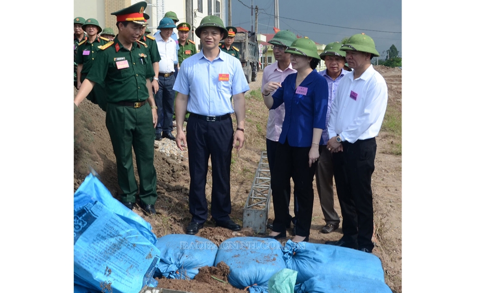 Phó Chủ tịch Thường trực UBND tỉnh chỉ đạo công tác diễn tập PCTT và TKCN tại huyện Gia Bình
