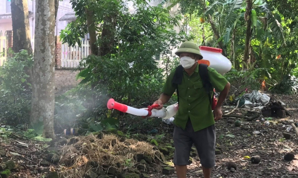 Tăng cường công tác phòng, chống dịch bệnh, đẩy nhanh tiến độ tiêm vắc-xin, bảo đảm an toàn sức khỏe người dân