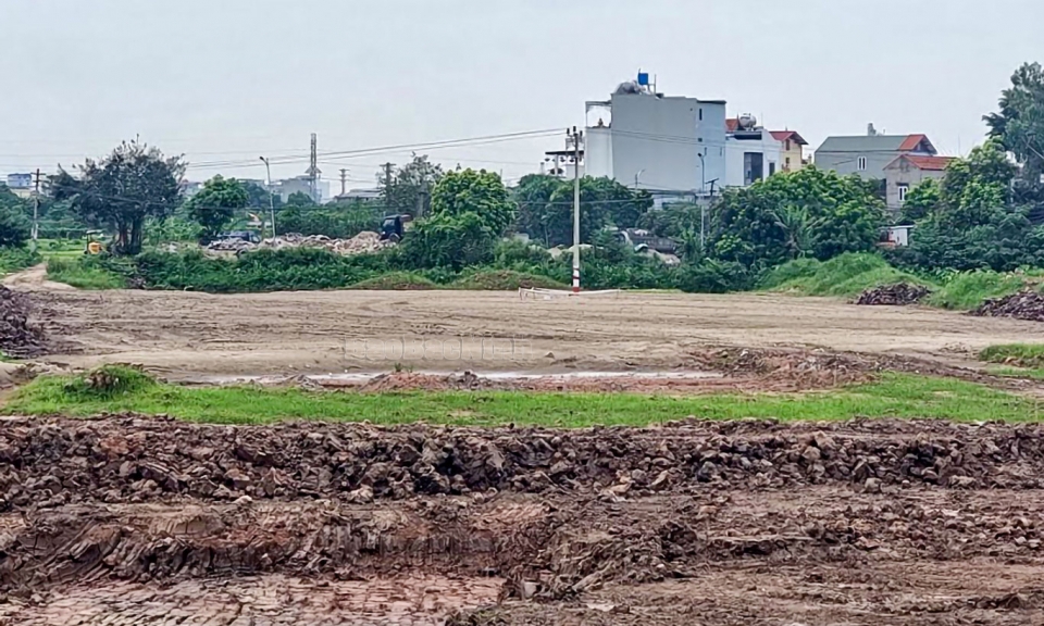 “Lực cản” mặt bằng và nguy cơ  “vỡ” tiến độ đường Trịnh Xá - Đa Hội