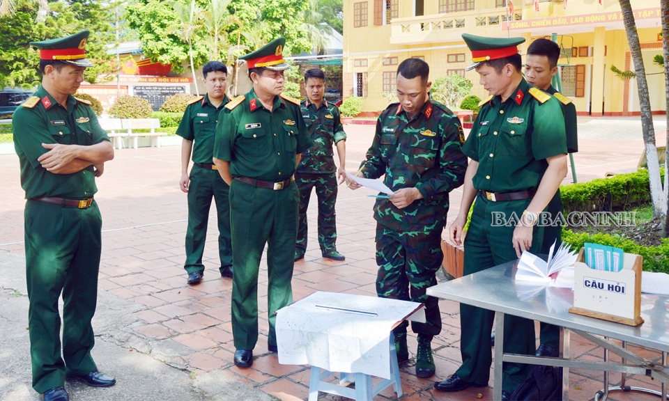 Quân khu 1 kiểm tra công tác quân báo, trinh sát tại Bộ CHQS tỉnh